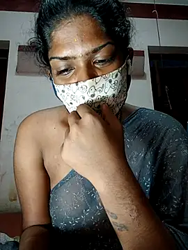 Snapshot of Tamil_Kavitha chatting on October 27, 2025, 8:21 pm Tamil Kavitha online show from October 27, 2025, 8:21 pm