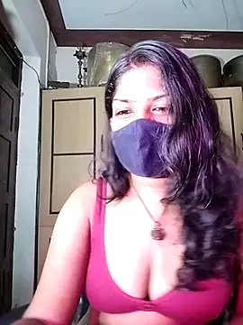 Snapshot of Tamil_Kavitha chatting on July 16, 2026, 4:37 pm Tamil Kavitha online show from July 16, 2026, 4:37 pm