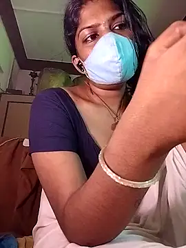 Snapshot of Tamil_Kavitha chatting on June 17, 2026, 5:51 am Tamil Kavitha online show from June 17, 2026, 5:51 am