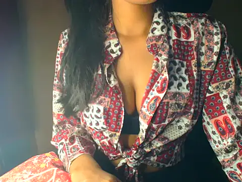 Arpitha07 online show from November 10, 2025, 7:08 pm