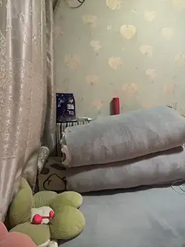 xiuchun100 online show from December 21, 2025, 12:07 pm