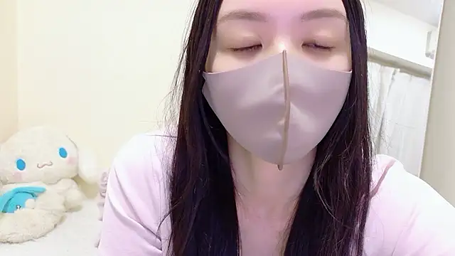 Snapshot of _Mia_land_ chatting on July 17, 2026, 5:54 pm Mia land online show from July 17, 2026, 5:54 pm