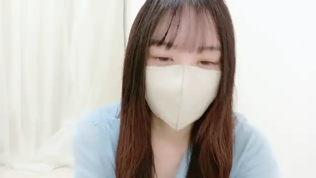  Mia land  online show from October 10, 2025, 1:12 pm