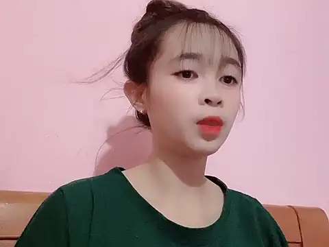 Snapshot of Suna7383 chatting on September 28, 2025, 2:57 pm Suna7383 online show from September 28, 2025, 2:57 pm