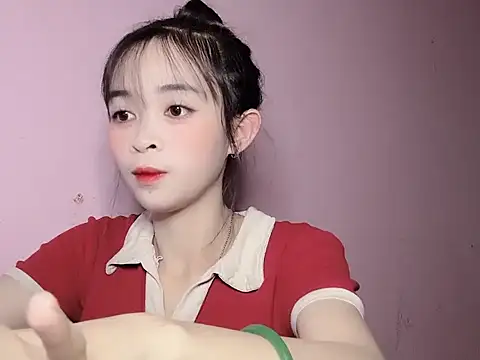 Snapshot of Suna7383 chatting on November 3, 2025, 3:26 pm Suna7383 online show from November 3, 2025, 3:26 pm