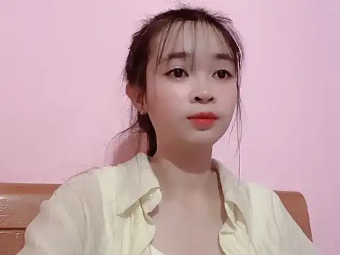 Snapshot of Suna7383 chatting on October 4, 2025, 5:14 pm Suna7383 online show from October 4, 2025, 5:14 pm