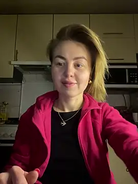 MartaLuna  online show from February 22, 2026, 6:31 pm