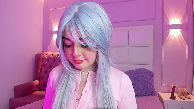 Ashleypetit online show from July 10, 2026, 1:11 pm