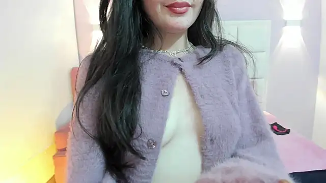 Snapshot of Ashleypetit chatting on September 16, 2025, 12:06 pm Ashleypetit online show from September 16, 2025, 12:06 pm