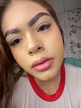 Snapshot of MayaMoanXXX chatting on May 19, 2026, 1:18 pm MayaMoanXXX online show from May 19, 2026, 1:18 pm