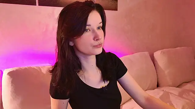 Snapshot of sweet_strawber chatting on October 5, 2025, 8:21 pm sweet strawber online show from October 5, 2025, 8:21 pm