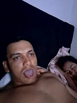 Chloe y Dante online show from December 4, 2025, 6:56 am