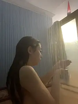 kimmy vegga2 online show from December 2, 2025, 11:23 am