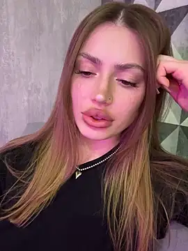 Elizabeth Tay online show from March 16, 2026, 5:37 pm