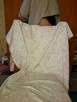 Snapshot of Miciaincalor chatting on October 1, 2025, 4:11 pm Miciaincalor online show from October 1, 2025, 4:11 pm