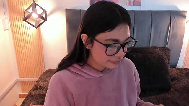 Snapshot of Evaa_rosee_ chatting on October 10, 2025, 11:55 am Evaa rosee online show from October 10, 2025, 11:55 am