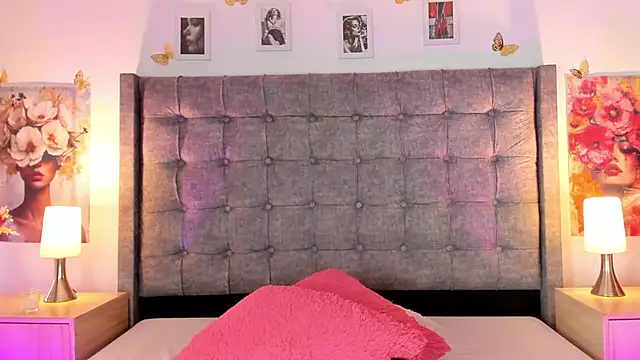 Linda Fosterr online show from March 9, 2026, 8:12 pm