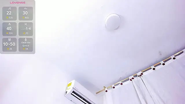 Snapshot of miajhonsonx chatting on February 22, 2026, 2:41 pm miajhonsonx online show from February 22, 2026, 2:41 pm