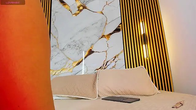 ValeryCortezm online show from September 13, 2025, 2:17 pm