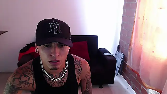 Snapshot of rickgraims chatting on October 14, 2025, 3:56 pm rickgraims online show from October 14, 2025, 3:56 pm