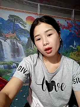 Snapshot of Vy_xx chatting on October 18, 2025, 2:02 am Vy xx online show from October 18, 2025, 2:02 am