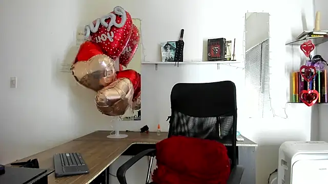 xxKamadevaxx online show from February 13, 2026, 12:49 pm