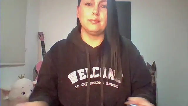 Snapshot of Venusina_07 chatting on May 8, 2026, 3:32 am Venusina 07 online show from May 8, 2026, 3:32 am