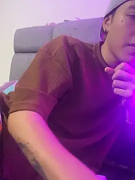 NaytonFreeman online show from February 2, 2026, 12:04 pm