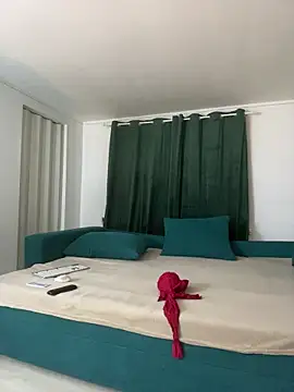 Snapshot of ScarlettNoirr chatting on February 20, 2026, 8:33 pm ScarlettNoirr online show from February 20, 2026, 8:33 pm