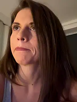 Snapshot of ScarlettNoirr chatting on November 16, 2025, 6:45 pm ScarlettNoirr online show from November 16, 2025, 6:45 pm