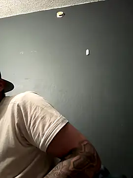 Snapshot of busnfatnutsLildee chatting on November 9, 2025, 10:58 pm busnfatnutsLildee online show from November 9, 2025, 10:58 pm