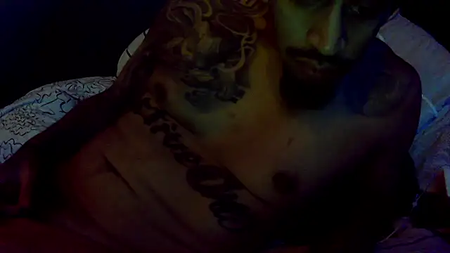 Snapshot of busnfatnutsLildee chatting on November 28, 2025, 3:56 pm busnfatnutsLildee online show from November 28, 2025, 3:56 pm