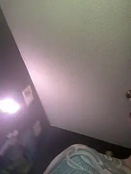 Snapshot of busnfatnutsLildee chatting on December 5, 2025, 8:28 pm busnfatnutsLildee online show from December 5, 2025, 8:28 pm