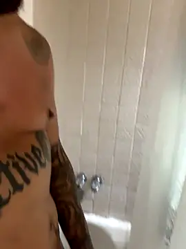 Snapshot of busnfatnutsLildee chatting on November 2, 2025, 1:43 am busnfatnutsLildee online show from November 2, 2025, 1:43 am