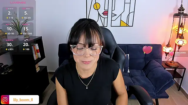 Snapshot of Lyliboomm chatting on October 1, 2025, 10:57 pm Lyliboomm online show from October 1, 2025, 10:57 pm