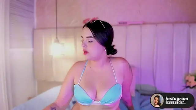 Snapshot of hannahst_ chatting on November 14, 2025, 8:12 pm hannahst online show from November 14, 2025, 8:12 pm