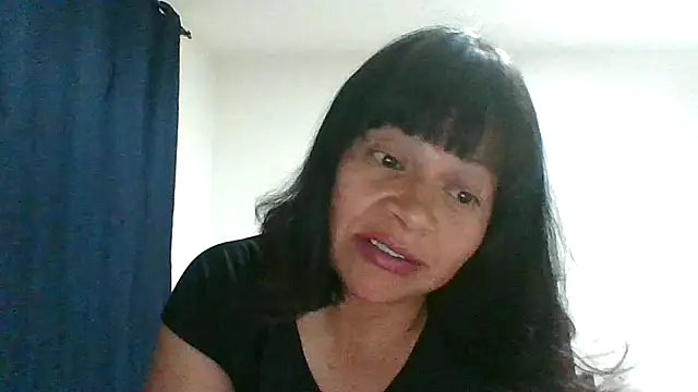 Snapshot of adri89-g chatting on April 27, 2026, 1:25 am adri89-g online show from April 27, 2026, 1:25 am