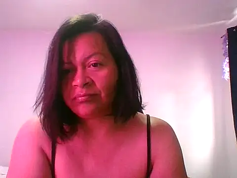 Snapshot of adri89-g chatting on October 10, 2025, 1:12 pm adri89-g online show from October 10, 2025, 1:12 pm