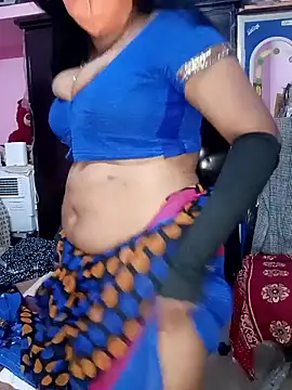 Snapshot of KannadaTamilTeluguBeauty chatting on January 7, 2026, 6:13 pm KannadaTamilTeluguBeauty online show from January 7, 2026, 6:13 pm