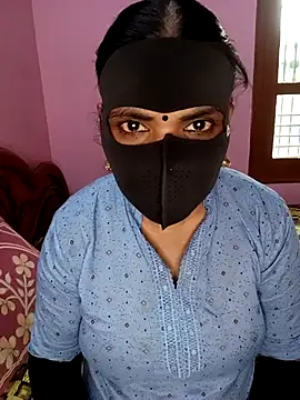 Snapshot of KannadaTamilTeluguBeauty chatting on November 7, 2025, 10:53 am KannadaTamilTeluguBeauty online show from November 7, 2025, 10:53 am