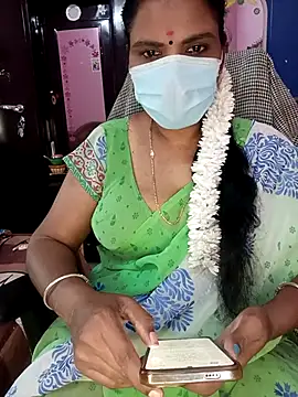 Snapshot of KannadaTamilTeluguBeauty chatting on February 14, 2026, 8:25 am KannadaTamilTeluguBeauty online show from February 14, 2026, 8:25 am