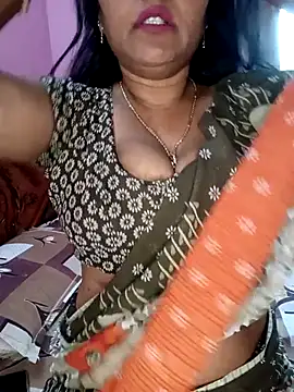 Snapshot of KannadaTamilTeluguBeauty chatting on January 17, 2026, 7:56 am KannadaTamilTeluguBeauty online show from January 17, 2026, 7:56 am