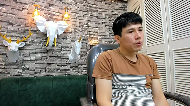 Snapshot of Nick_Wolff chatting on October 5, 2025, 8:21 pm Nick Wolff online show from October 5, 2025, 8:21 pm
