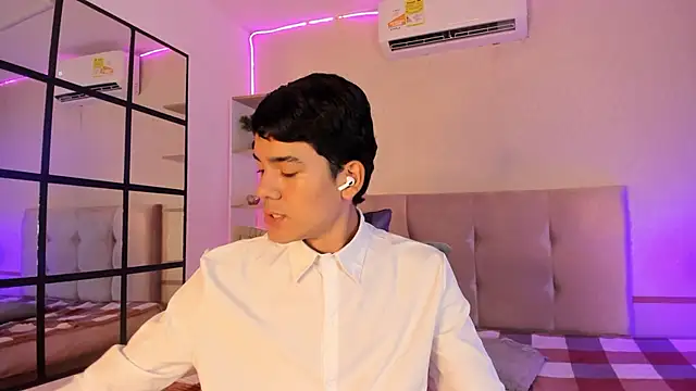 SandroVeyra online show from October 23, 2025, 4:00 am