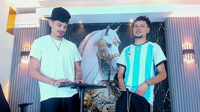 Snapshot of Iam_Steven chatting on November 5, 2025, 1:03 pm Iam Steven online show from November 5, 2025, 1:03 pm