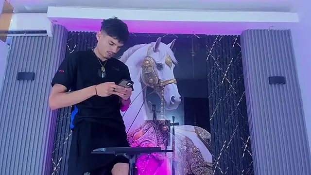 Snapshot of Iam_Steven chatting on December 4, 2025, 11:20 am Iam Steven online show from December 4, 2025, 11:20 am