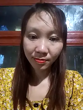 Snapshot of bonnie-00 chatting on May 17, 2026, 11:43 am bonnie-00 online show from May 17, 2026, 11:43 am