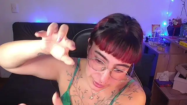 Miacatsito3 online show from March 21, 2026, 11:19 pm