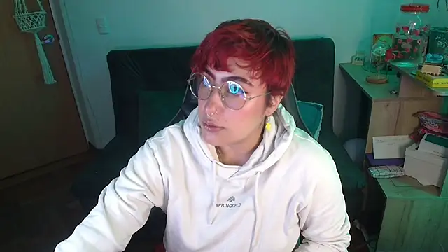 Snapshot of Miacatsito3 chatting on December 17, 2025, 3:44 am Miacatsito3 online show from December 17, 2025, 3:44 am