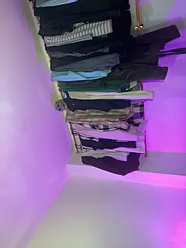 Snapshot of Billie_Turner_ chatting on December 18, 2025, 4:17 am Billie Turner online show from December 18, 2025, 4:17 am